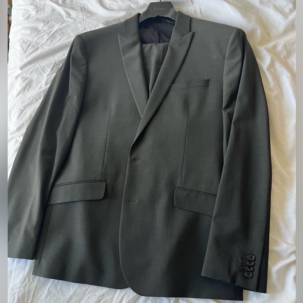 Express Suit Charcoal/Dark Green 44r 33x32 - Picture 1 of 16